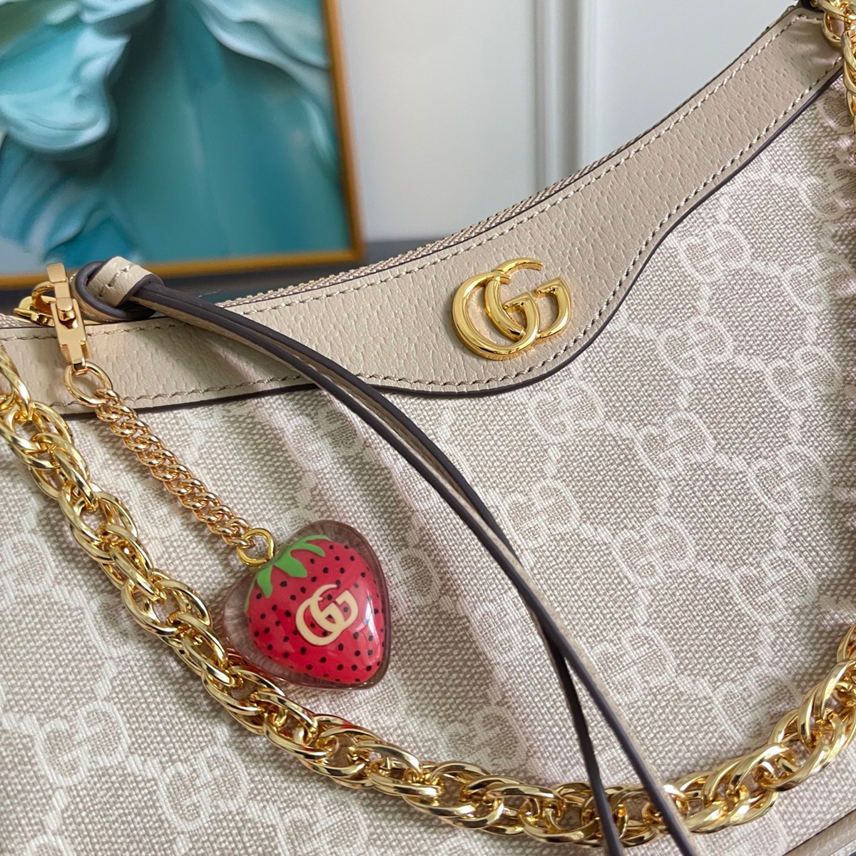 735132燕麥草莓_3