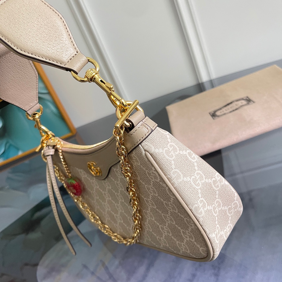 735132燕麥草莓_5